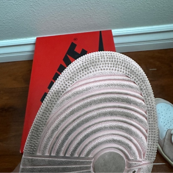 Jordan 1 Retro High OG Washed Pink (Women's) Size 12 - Picture 9 of 11